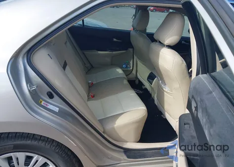 2013 Toyota Camry Le z USA, uszkodzony, nr VIN 4T4BF1FK6DR293392